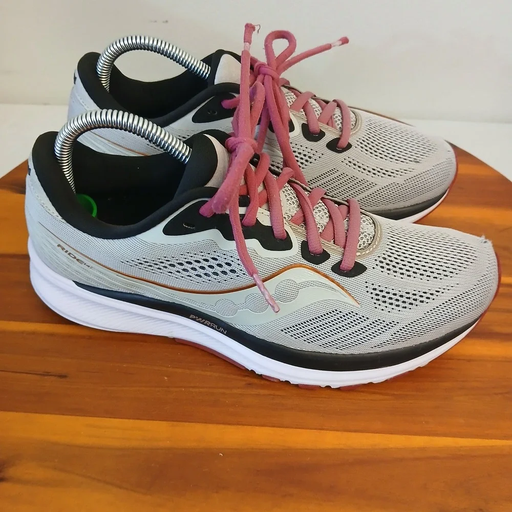 Saucony see images